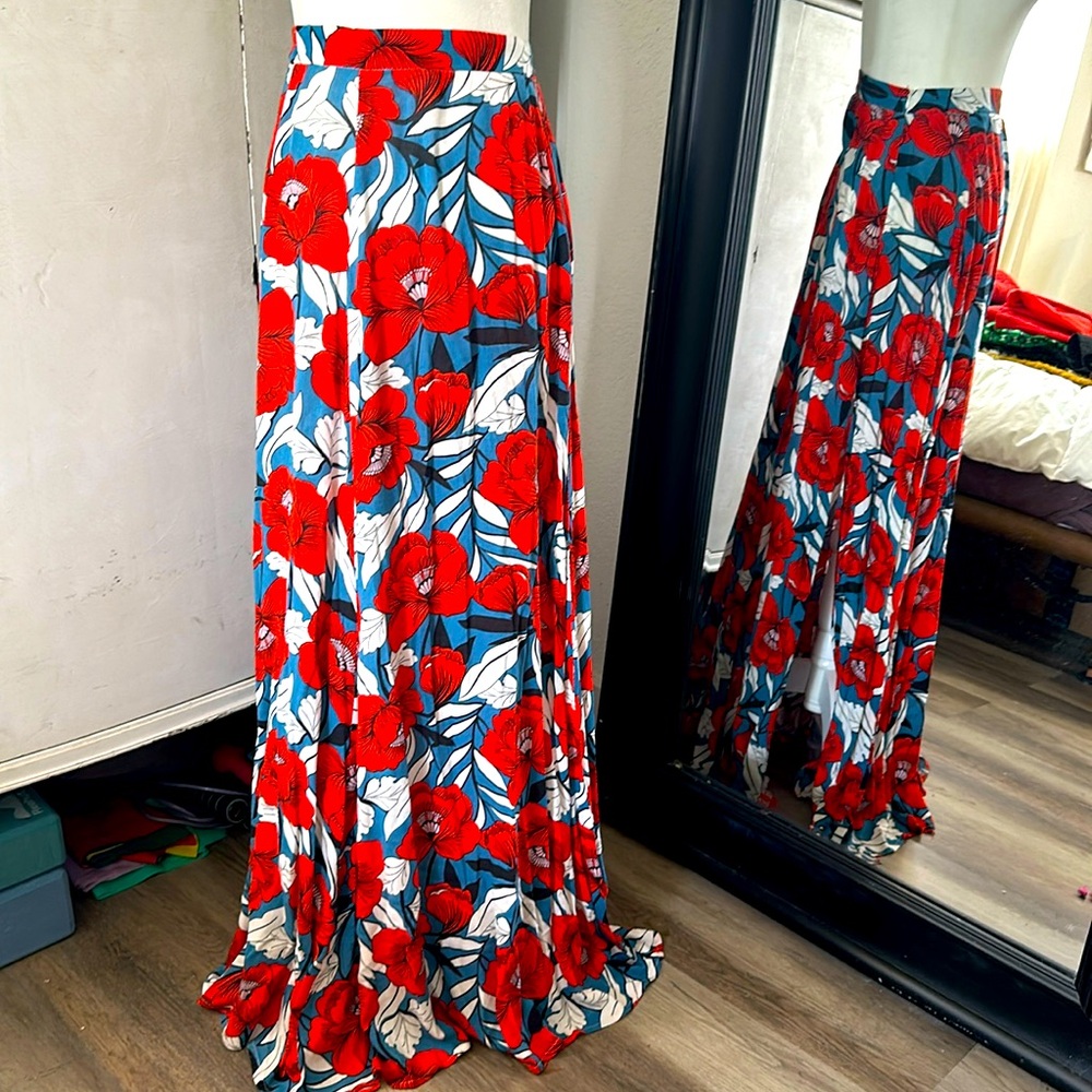 Lulu’s Floral Maxi Skirt